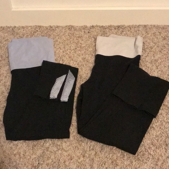 Victoria’s Secret Yoga Legging Bundle - Picture 1 of 3